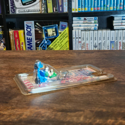 Super Mario Kart Keychain (1994) - Luigi - Sealed