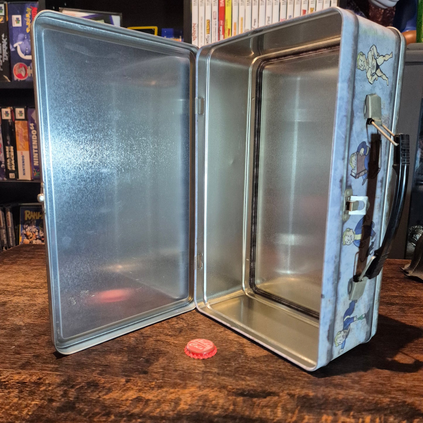 Fallout 4 Vault Tech Metal Lunchbox