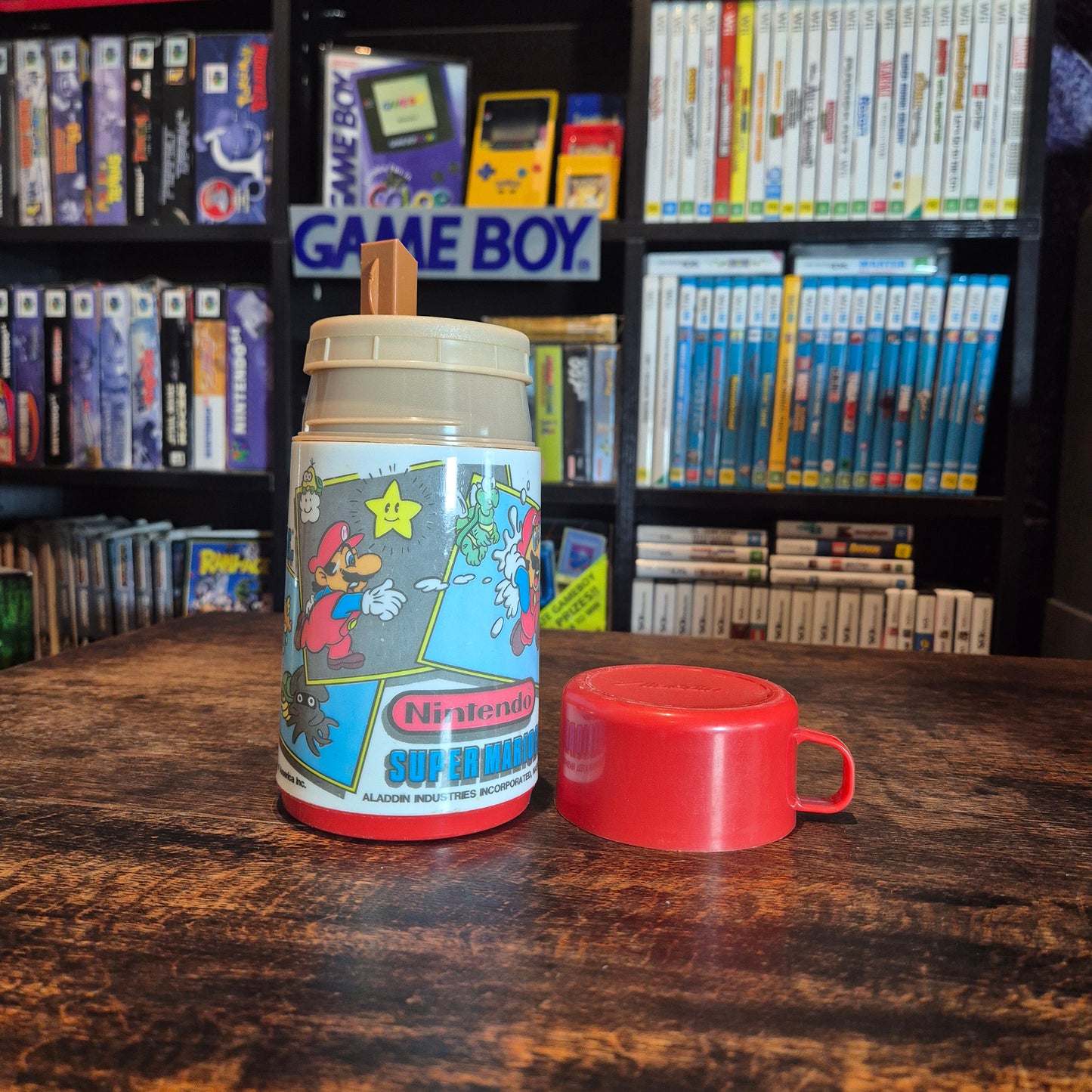 1988 Nintendo Super Mario Bros Red Plastic Lunchbox W/ Thermos (Aladdin)