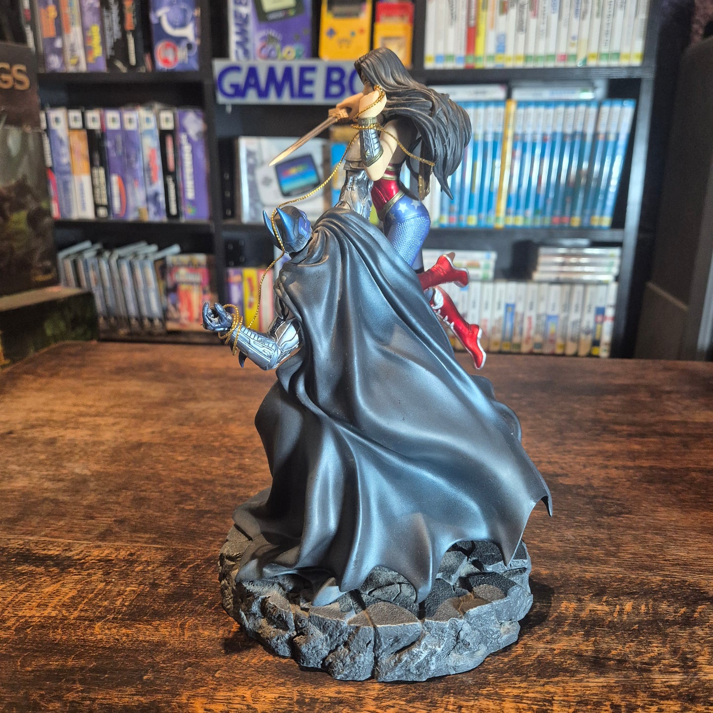 Injustice Gods Among Us Collector Edition Batman Vs. Wonder Woman Statue