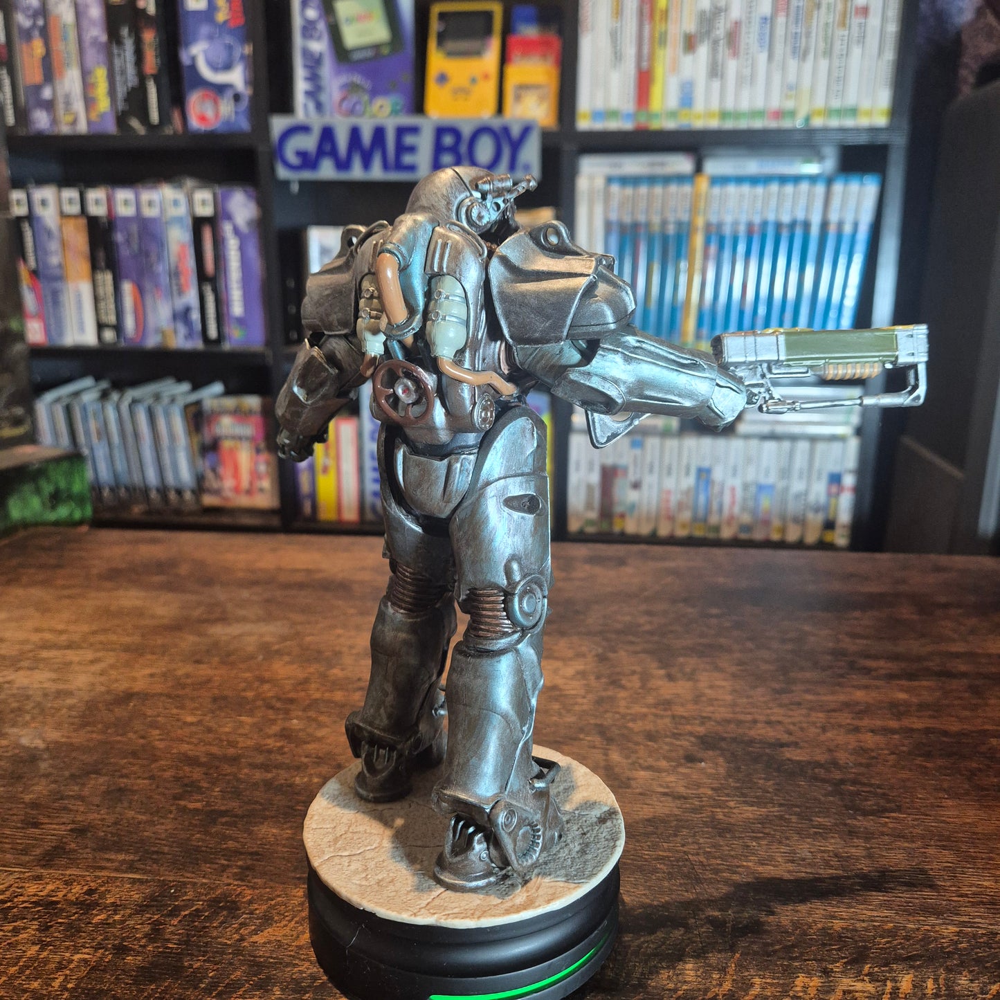 Think Geek Fallout 4 Limited Edition 9" T-60 Battle Armor Statue